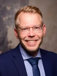 Managementtraining Führungskräftetraining - RKWcampus - Herr Dr. Oliver Franken